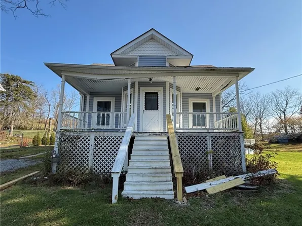 3256 Constitution Blvd, Claysville, PA 15323