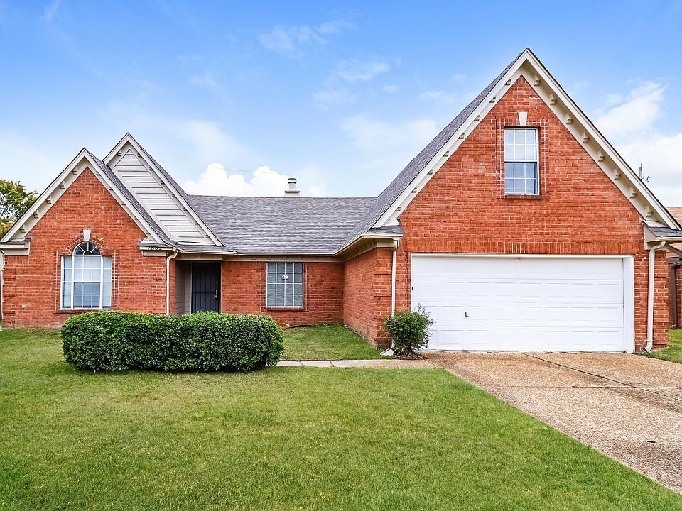 1st image of 7562 Bridelwreath Dr