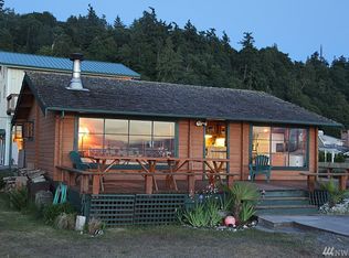 7594 Maxwelton Rd, Clinton, WA 98236