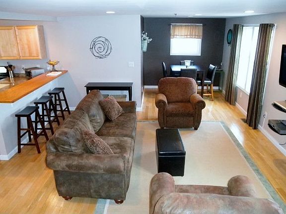4th image of 192 Kinsley St APT 3