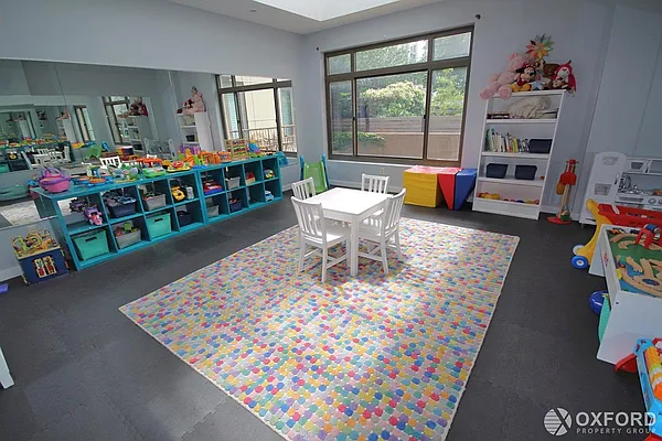 Sold by Oxford Property Group | media 20