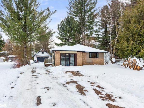731 Pinegrove Ave, Innisfil, ON L9S 2K3