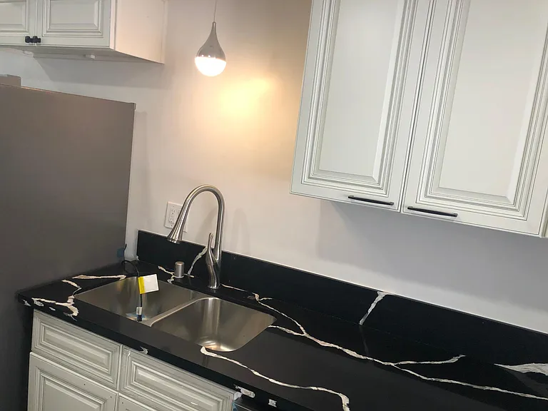 807 N Alfred St #2 — Photo 12