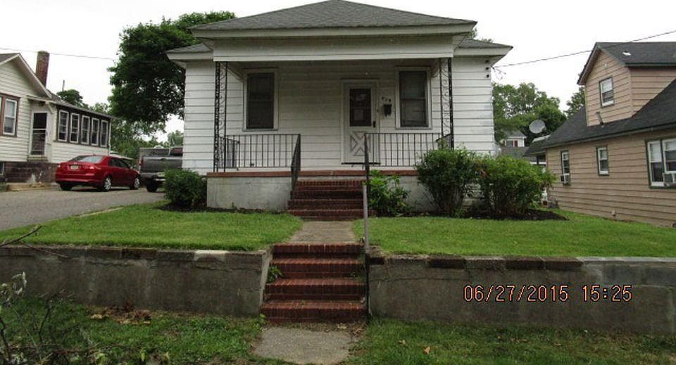 2nd image of 439 N 2nd St