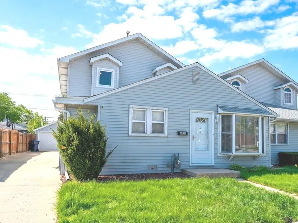 4429 W 87th St, Hometown, IL 60456