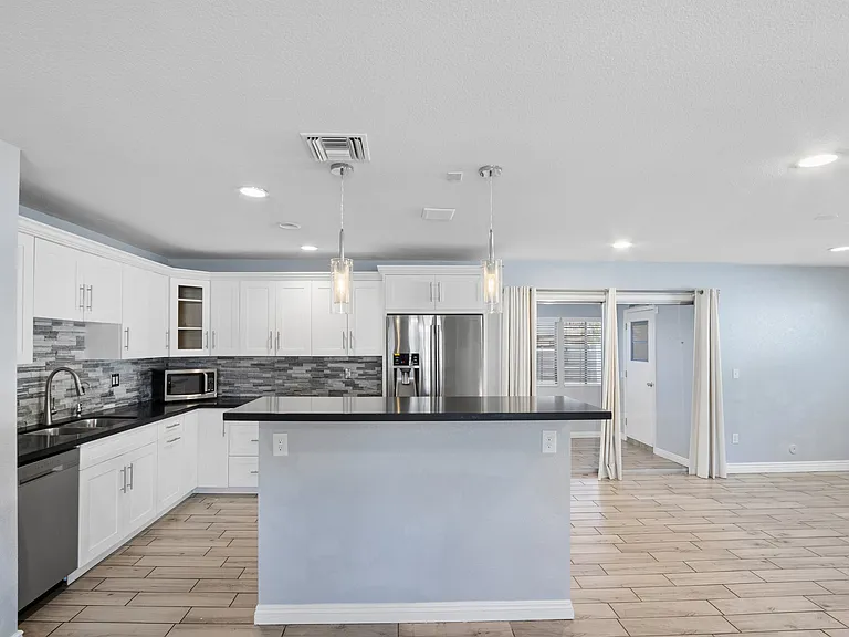 1017 E El Caminito Dr — Photo 19