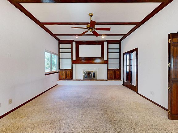 3rd image of 6909 Orizaba Ave