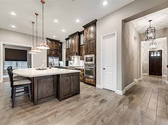 4th image of 516 Headwaters Dr