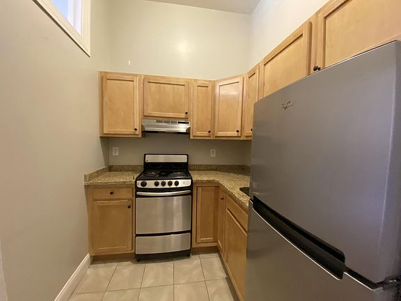 5th image of 9 Sewall Ave APT 211