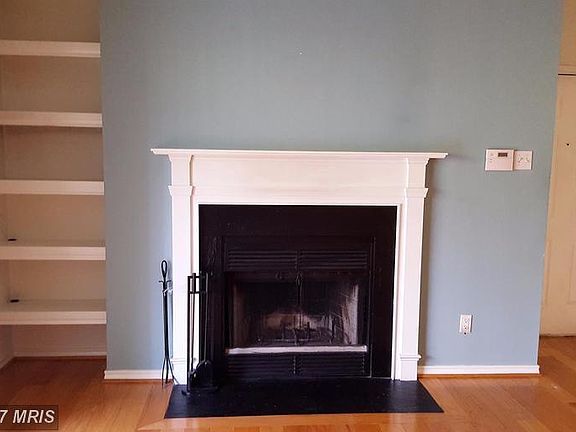 3rd image of 1540 Lincoln Way APT 302B