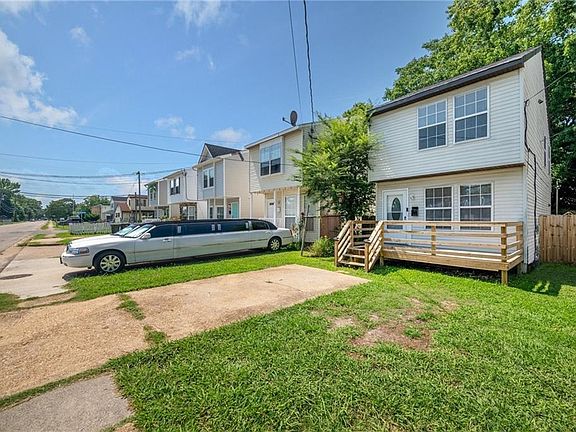 3rd image of 3409 Shell Rd