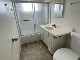 4410 Rosebud Ln, La Mesa, CA