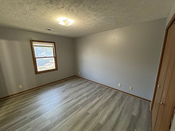 3rd image of 448 N 24th St #4