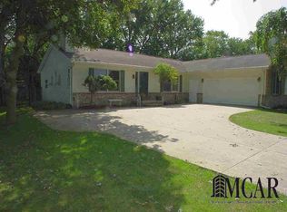 13588 Laplaisance Rd, Monroe, MI 48161