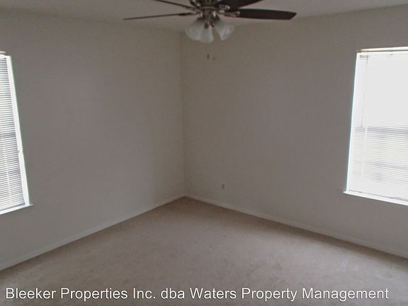 5th image of 1014 Cushing Dr #B