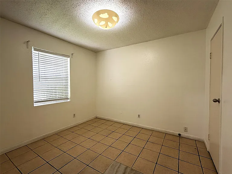 8842 Barton St — Photo 13