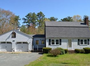 8 Grove St, Plympton, MA 02367