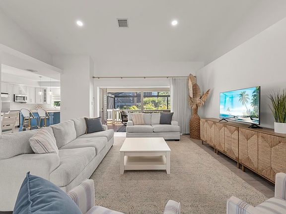 2nd image of 3708 Agate Ct
