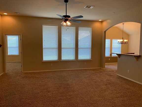 4th image of 2312 SW 137th St