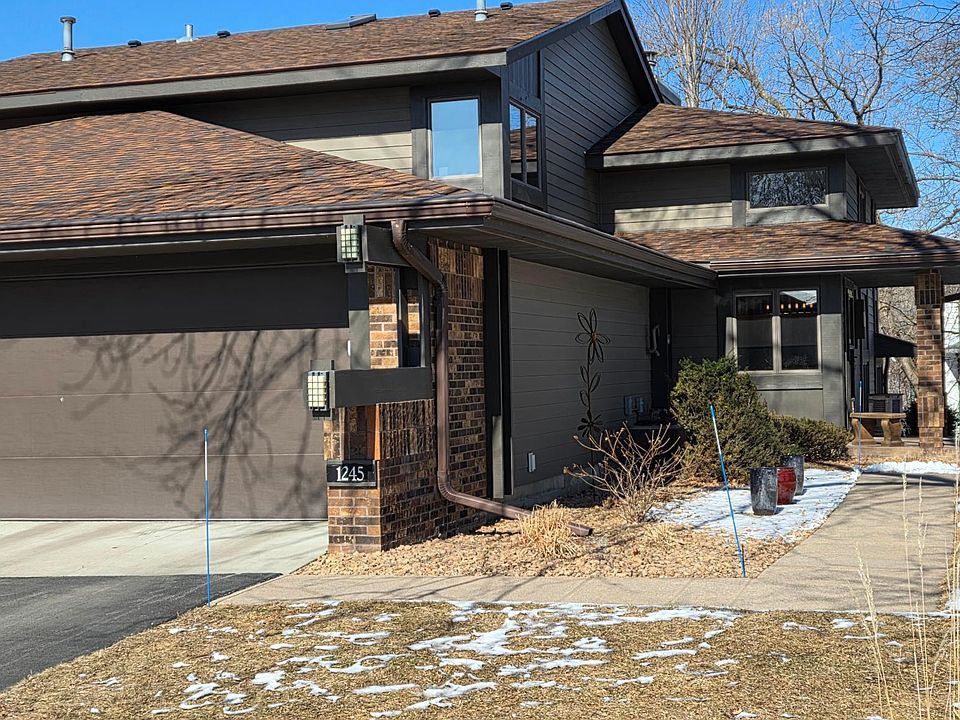 1st image of 1245 19th Ave NE