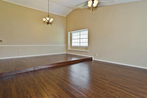 2nd image of 2033 Cologne Dr