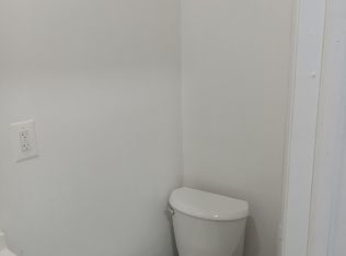 95 School St #2S, Yonkers, NY 10701