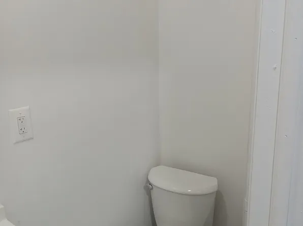 95 School St, Yonkers, NY