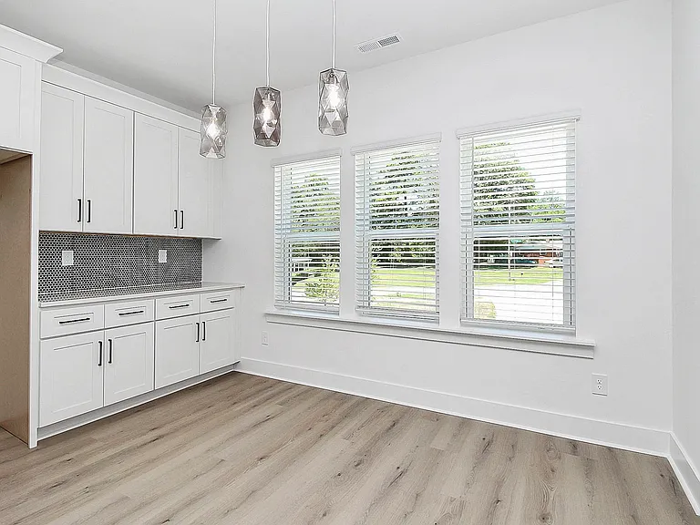 2613 Dr Carver Rd — Photo 18