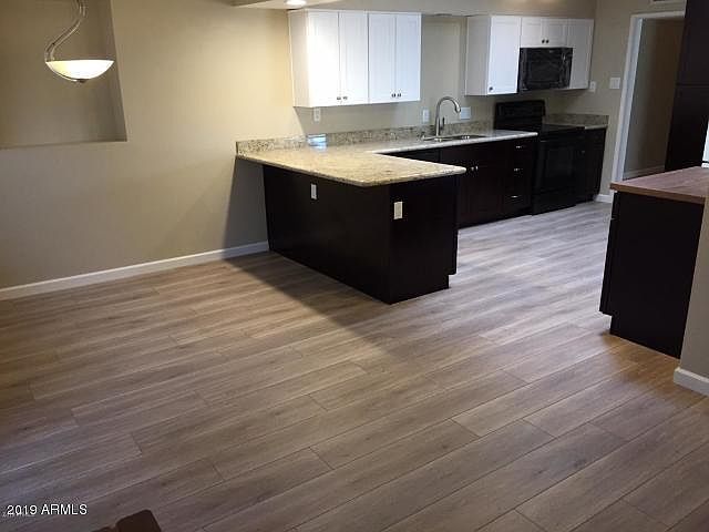 2nd image of 4208 E Montecito Ave