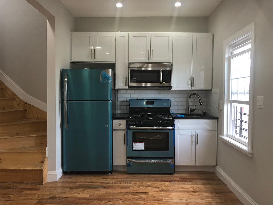 1st image of 9518 Cresskill Pl
