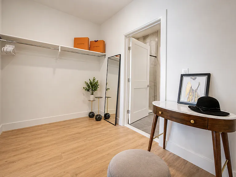 20 Grand — Photo 10