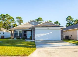 2042 Catline Cir, Navarre, FL 32566