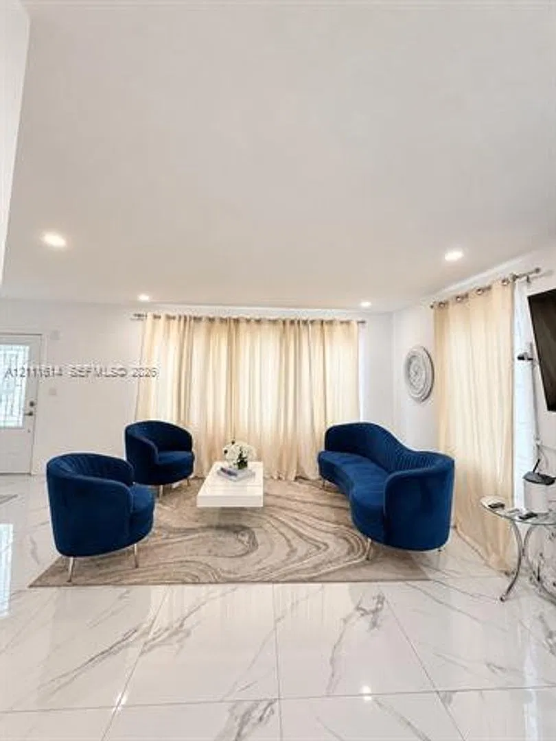 935 NE 164th St # 935, North Miami Beach, FL 33162 — Photo 4