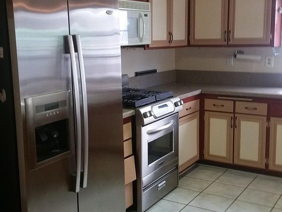 Kitchen with courtesy appliances