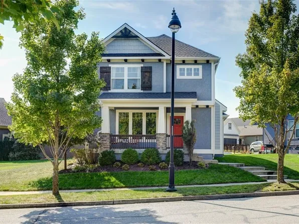 9109 NE 80th St, Kansas City, MO 64158