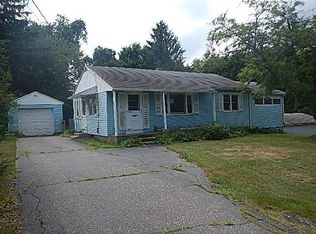 4 Marian Rd, Old Lyme, CT 06371