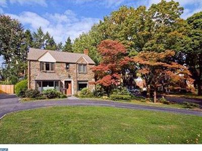 33 Levering Cir, Bala Cynwyd, PA, 19004