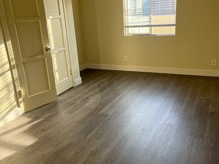 6442 W 86th Pl — Photo 10