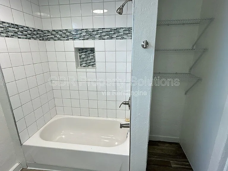 3209 Burton Ave SE #3219-1/2 — Photo 21