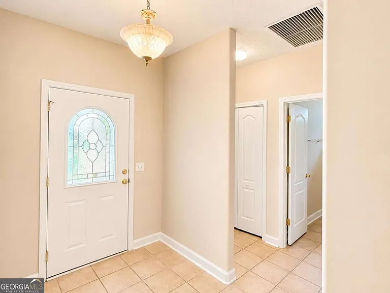 144 Kathryne Bailey Dr — Photo 4