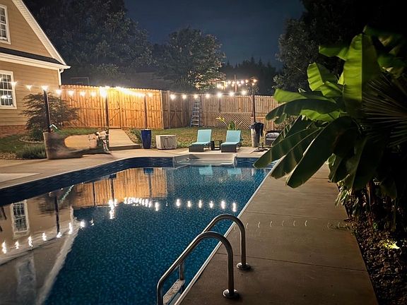 3rd image of 309 Edens Ridge Dr