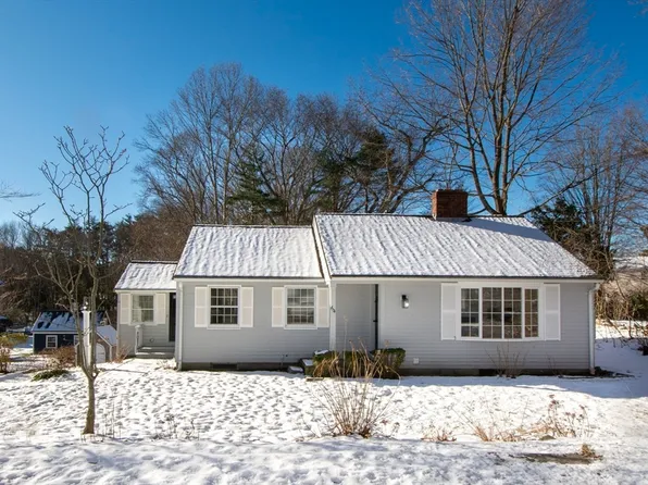 64 Cross St, Hingham, MA 02043