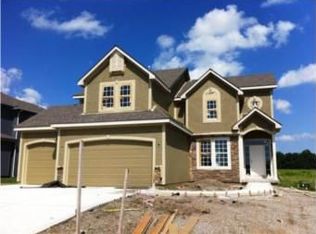 16591 S Lind Rd, Olathe, KS 66062