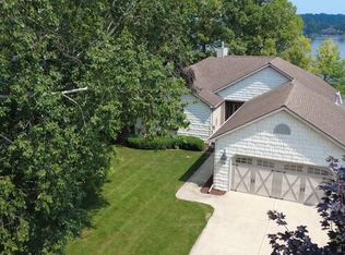4240 Dawn Dr, Hillsdale, MI 49242