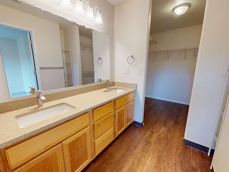 Kentfield Townhomes I & II — Photo 95