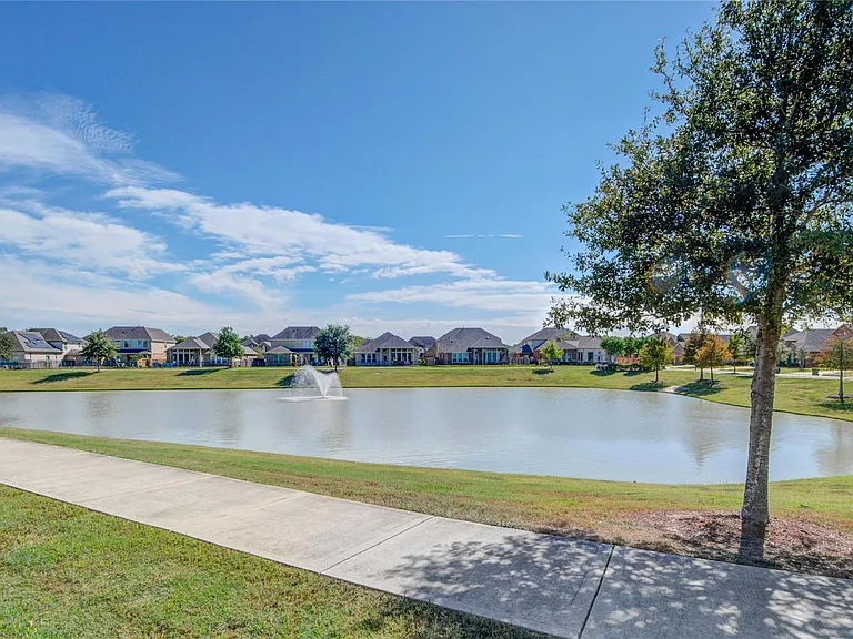12902 Oak Falls Dr — Photo 50
