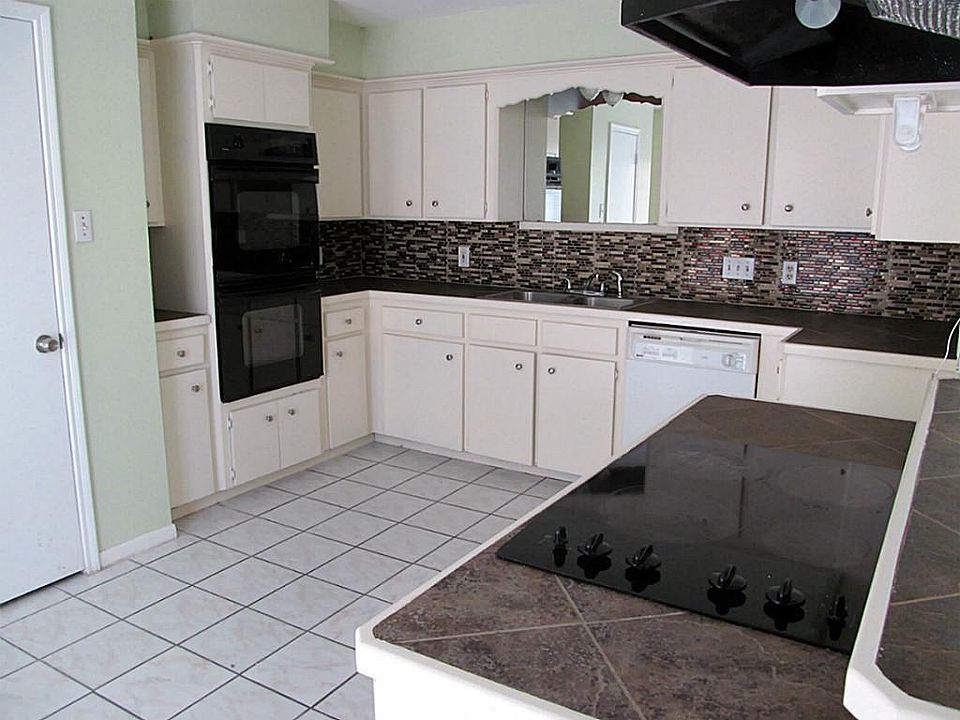 1st image of 10114 Pebble Park Ln