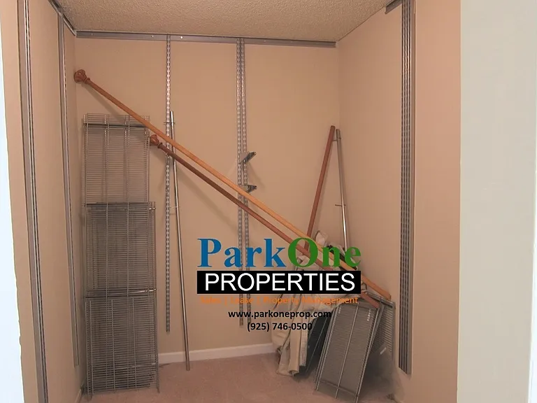 340 N Civic Dr #202 — Photo 6