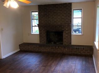 121 Pointe South Dr, Hinesville, GA 31313