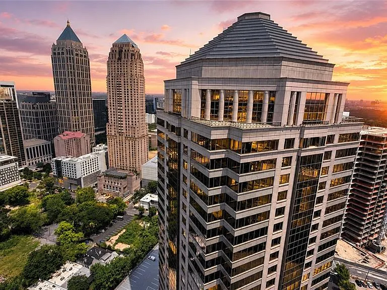 1080 Peachtree St NE #3403 — Photo 7